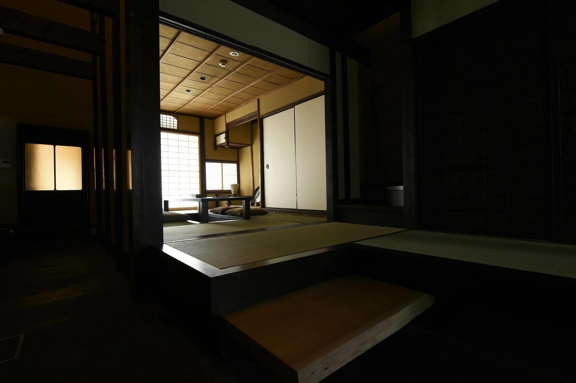 Kuraya Omiya Shimabara Villa Kyoto Buitenkant foto